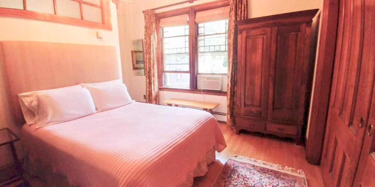 Bed & Breakfast Austin House Torre di Newport